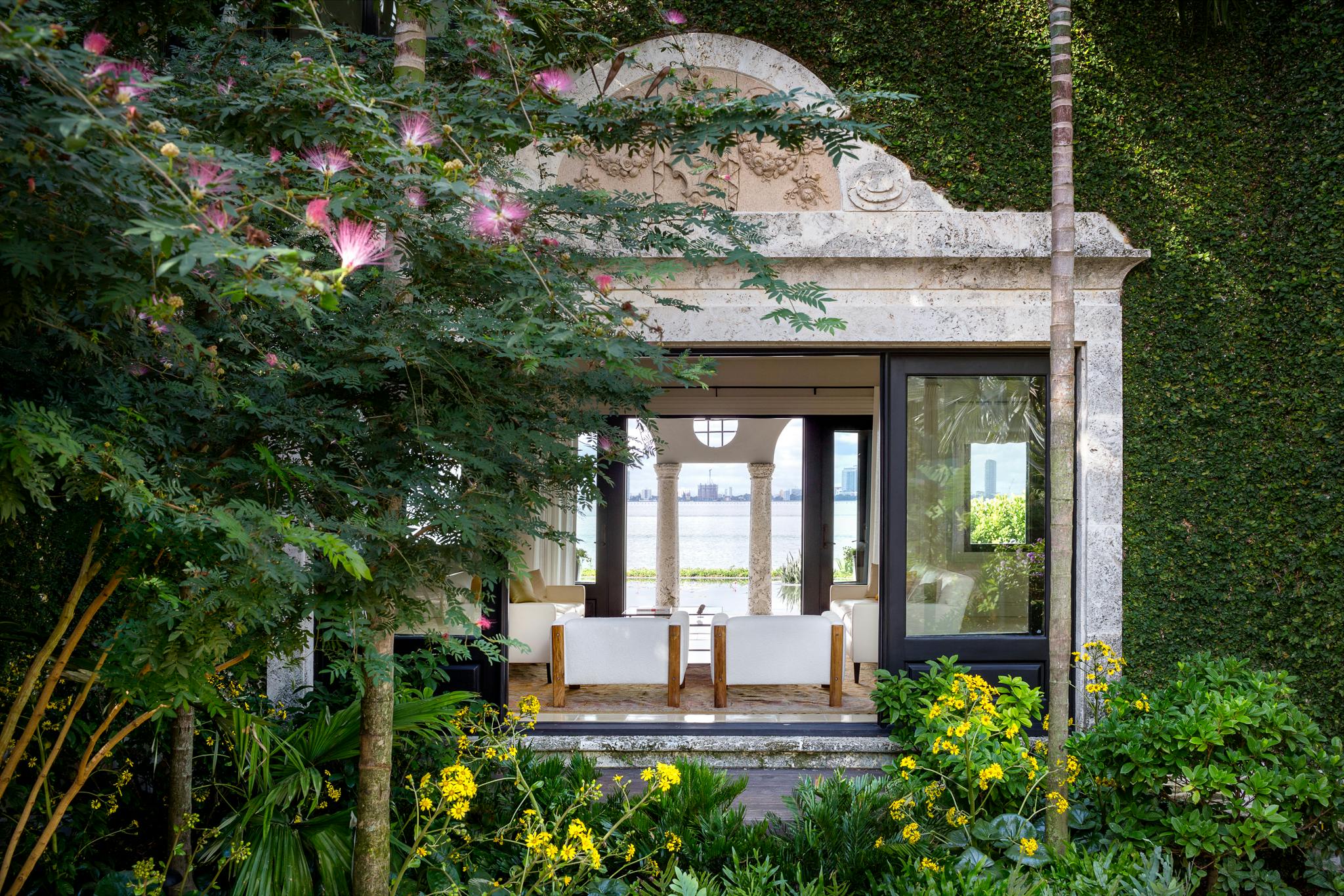 S Frances 131212 1106 A