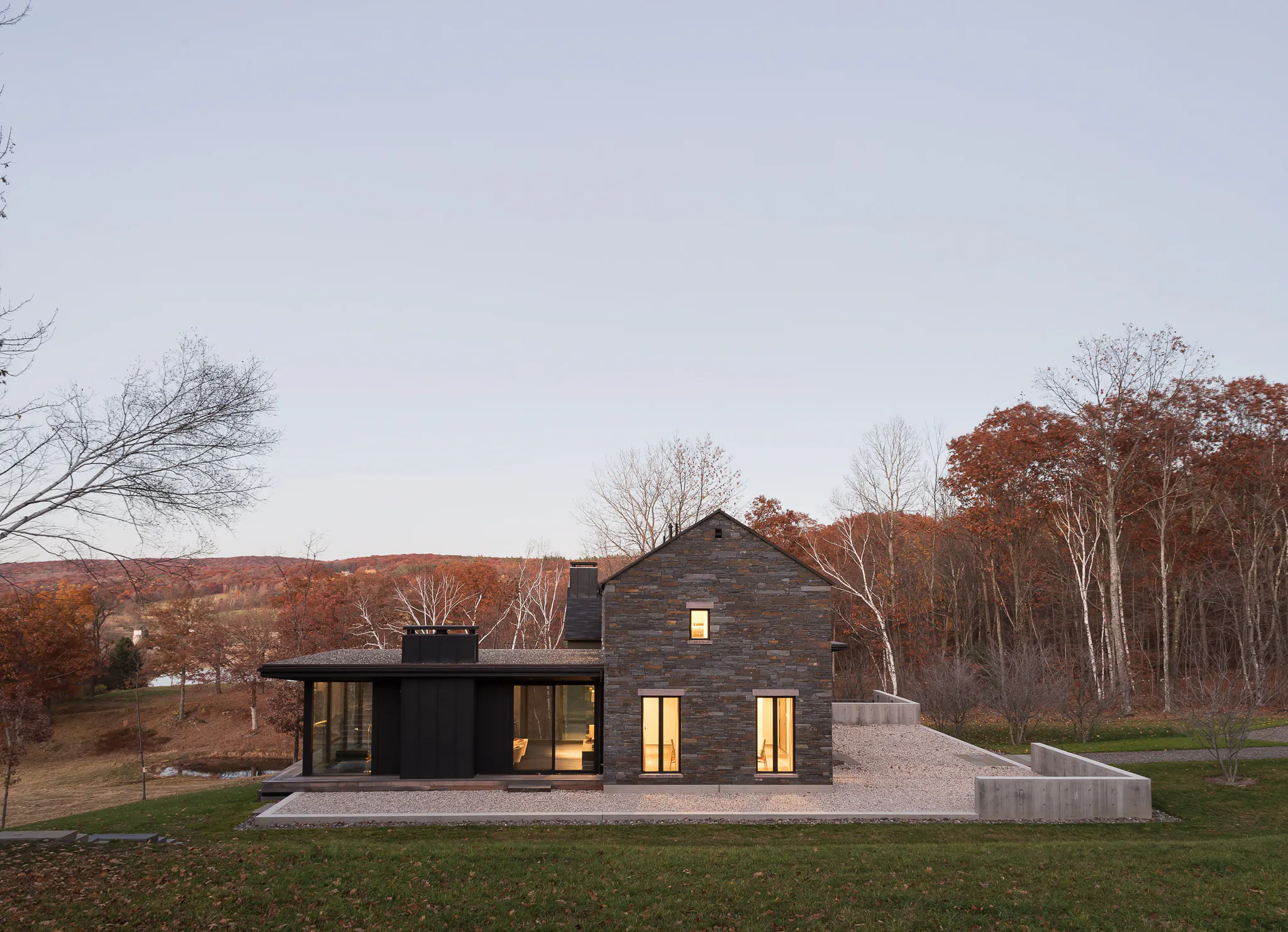 Barlis Hudson Exterior Dusk 014