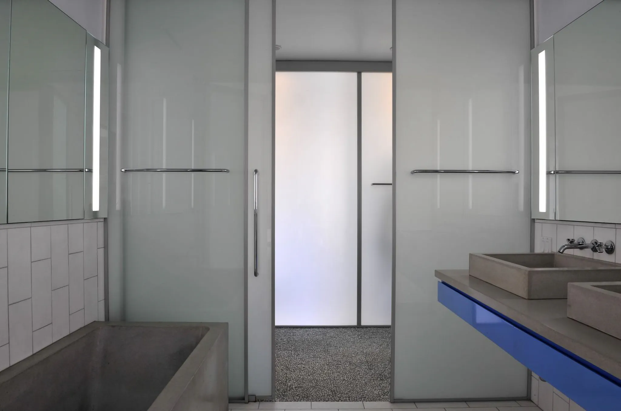 Soho Loft bathroom Barlis Wedlick 3
