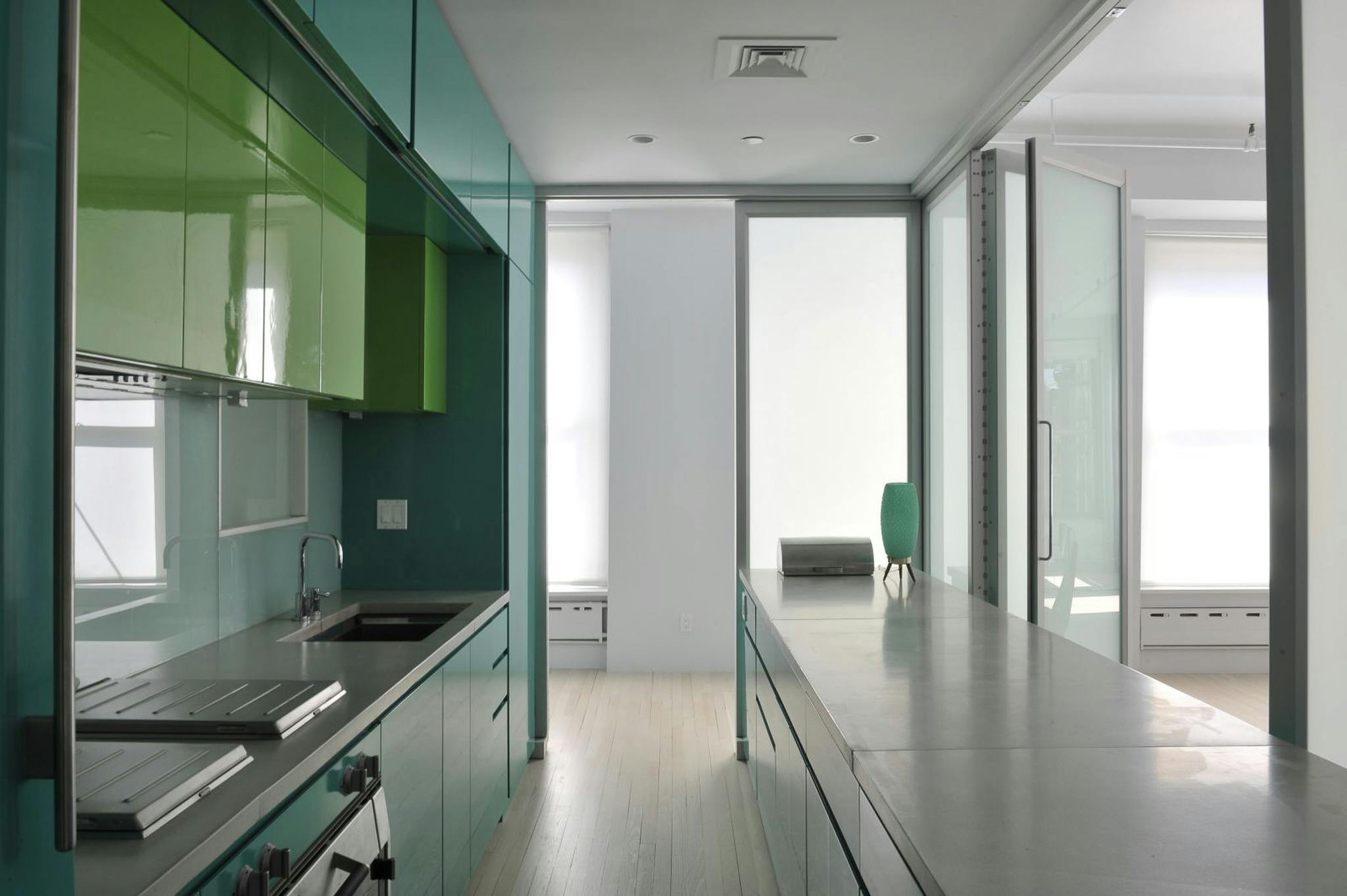 Soho Loft kitchen Barlis Wedlick 1