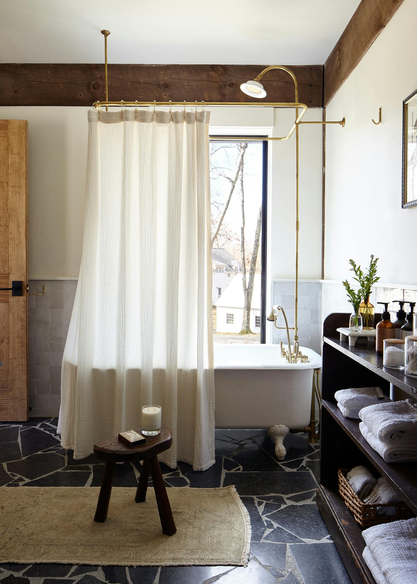 2022 02 18 BW 0174 X