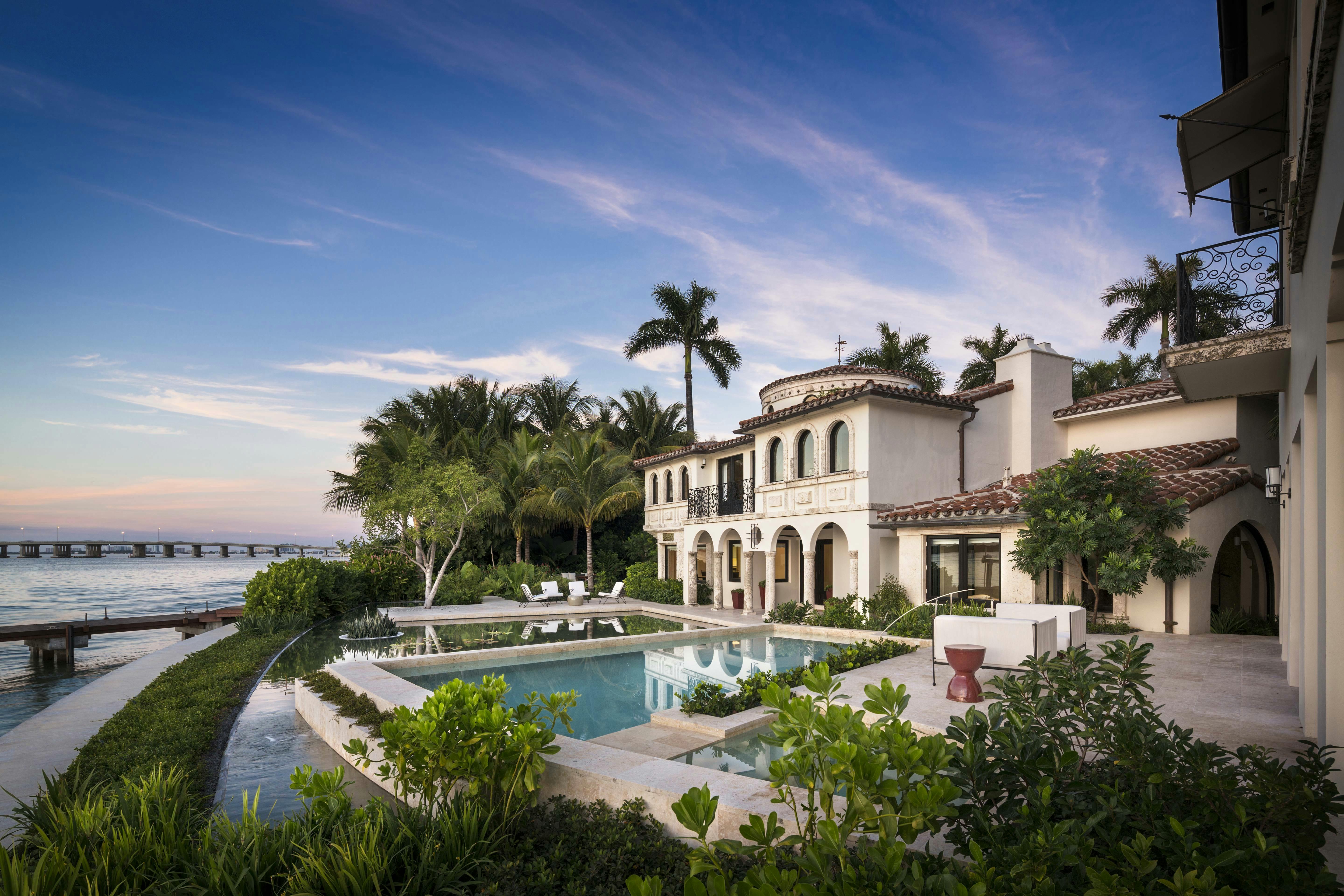 S Frances 131211 0835 D f